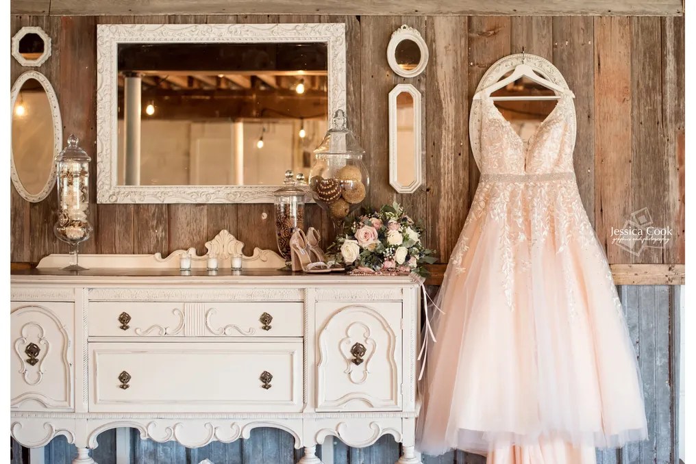 Howling Moon Weddings & Events #9