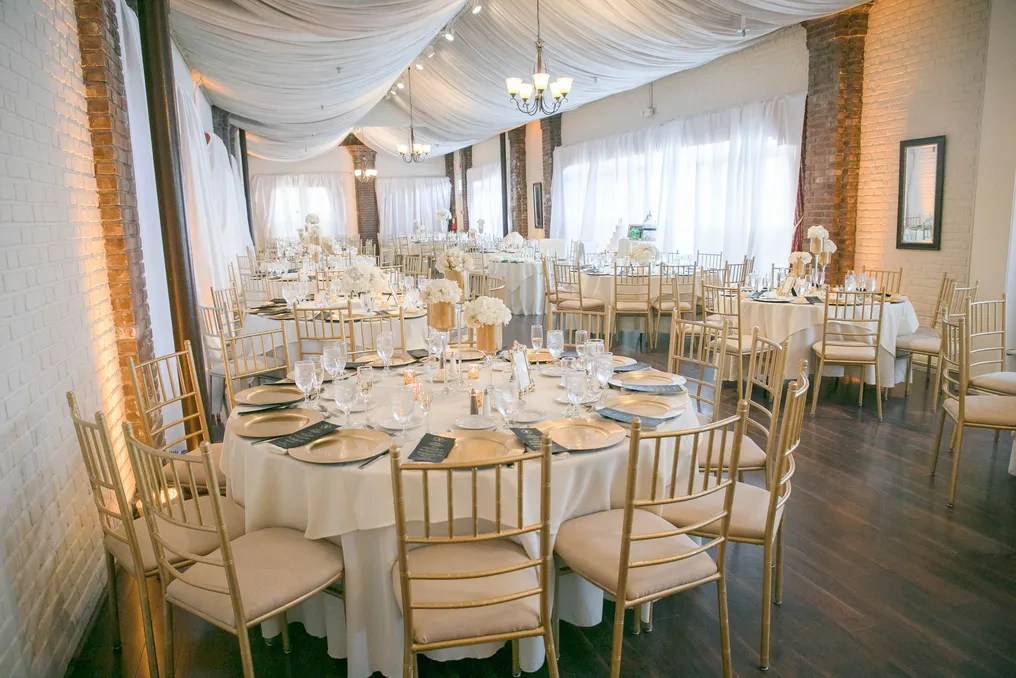 Chateau at Coindre Hall #9