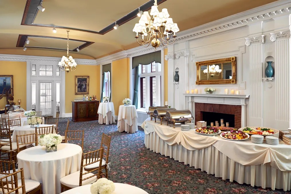 Chateau at Coindre Hall #33