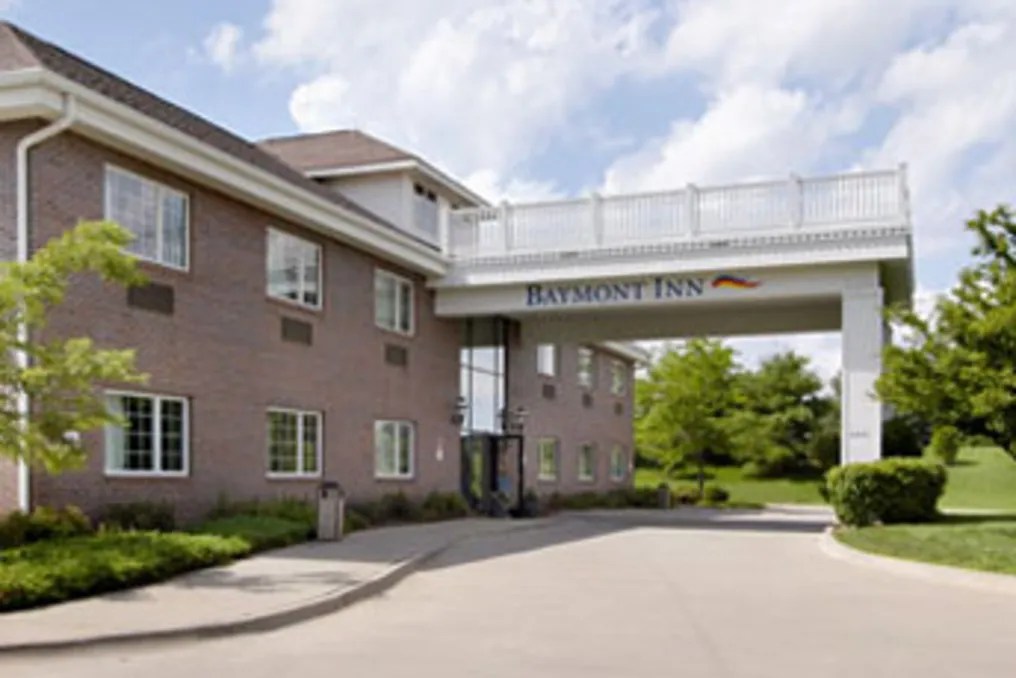 Baymont Inn & Suites DSM Airport Conference Center #1