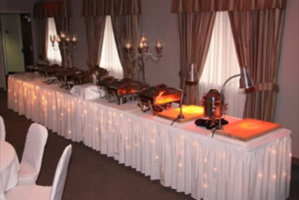 Baymont Inn & Suites DSM Airport Conference Center #25