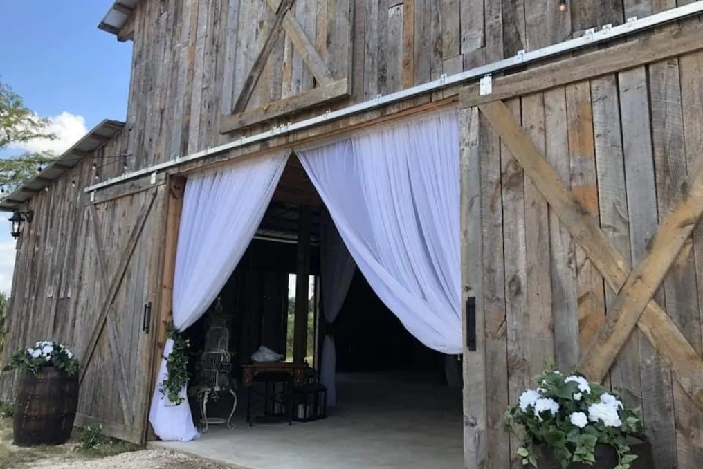 Misty Morning Barn @ Clutch Farms #28