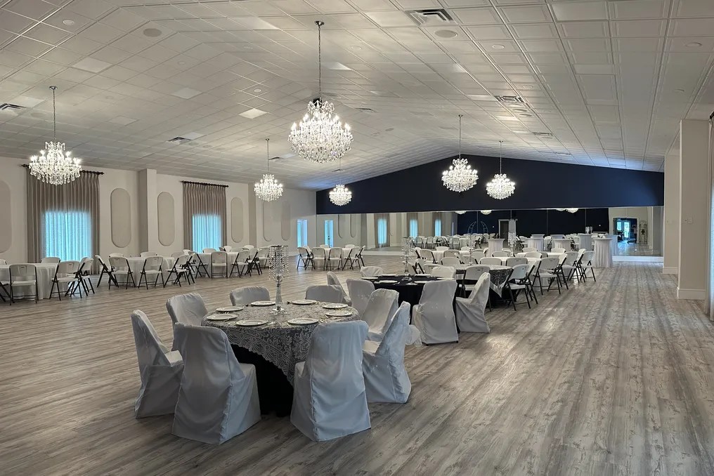 Ballroom On The Lake #13