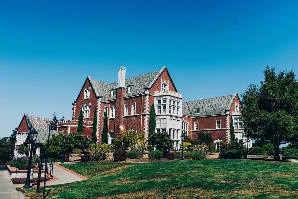 Kohl Mansion #11
