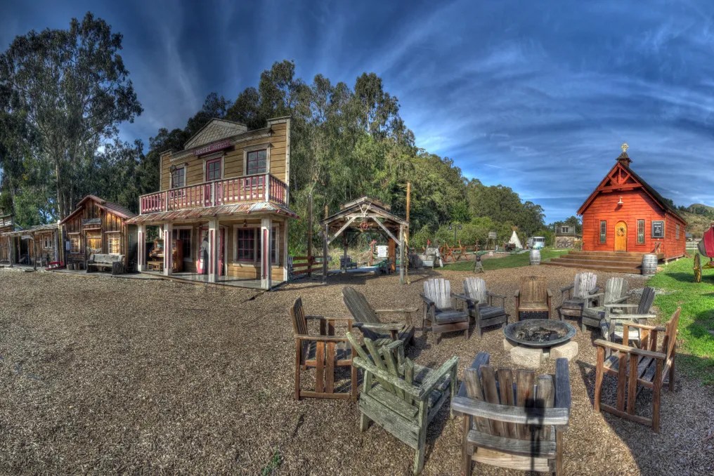 Long Branch Saloon and Farms #28