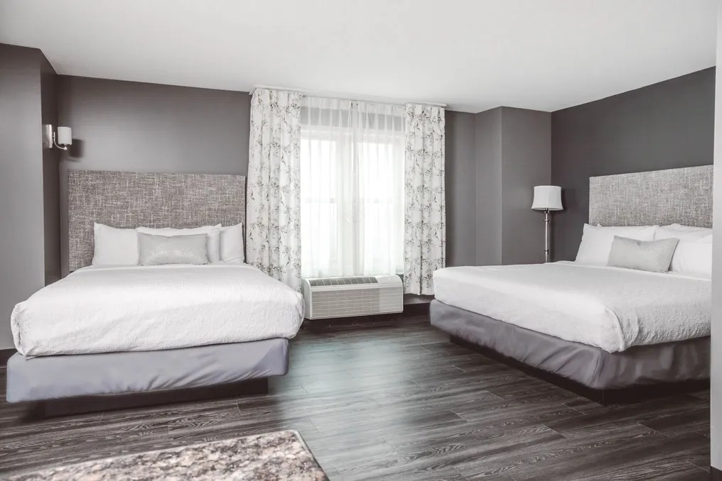 The Inn on Sheridan #9