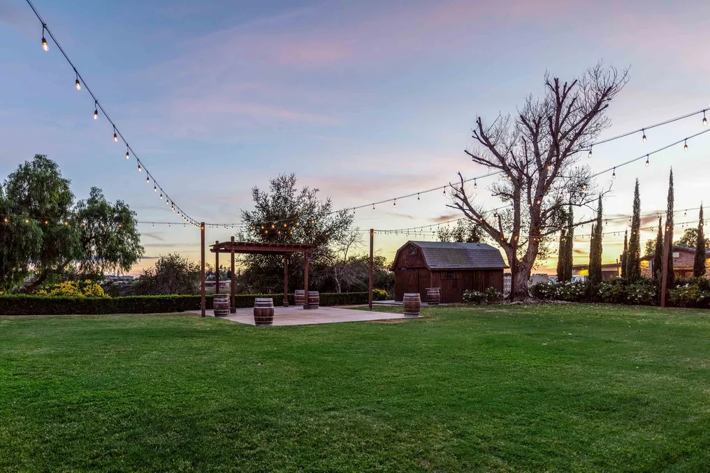 Bel Vino Winery by Wedgewood Weddings #30