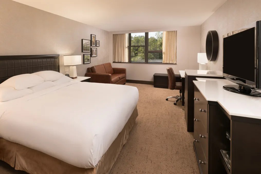 The Saratoga Hilton #11