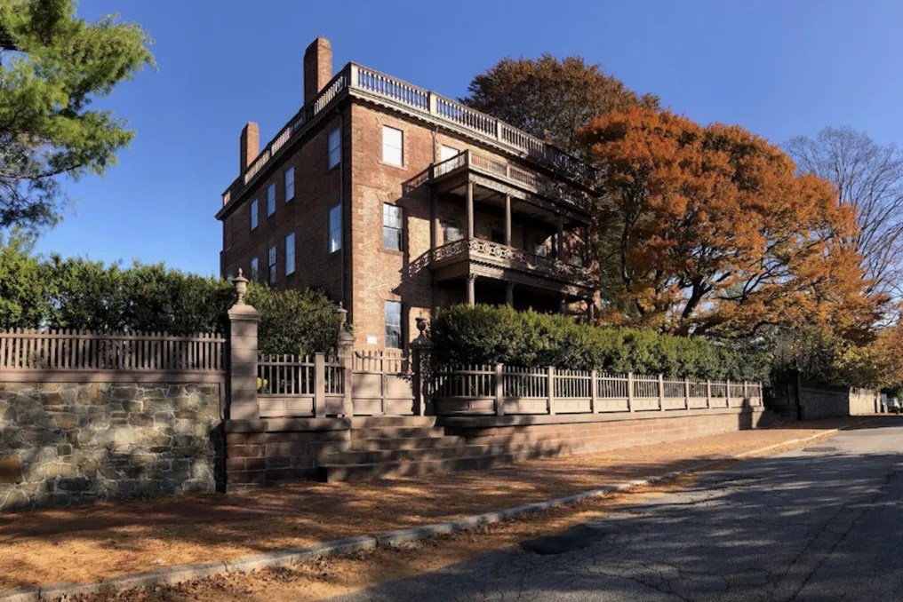 Corliss-Carrington House #19