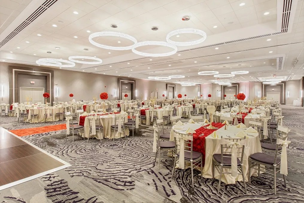 Holiday Inn Crystal Lake #2