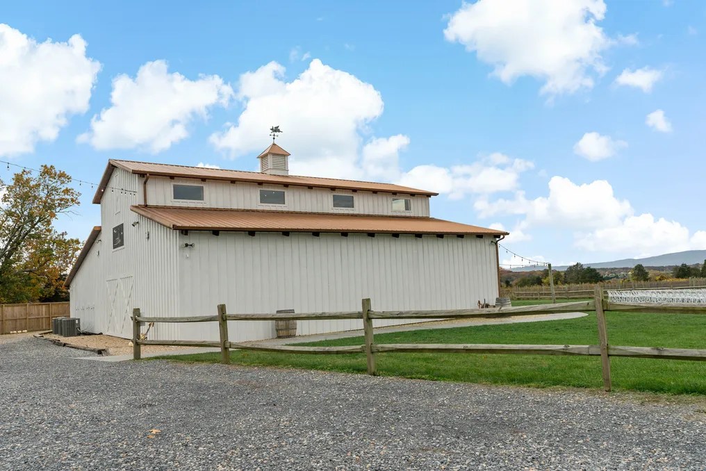 Faithbrooke Barn and Vineyards #12