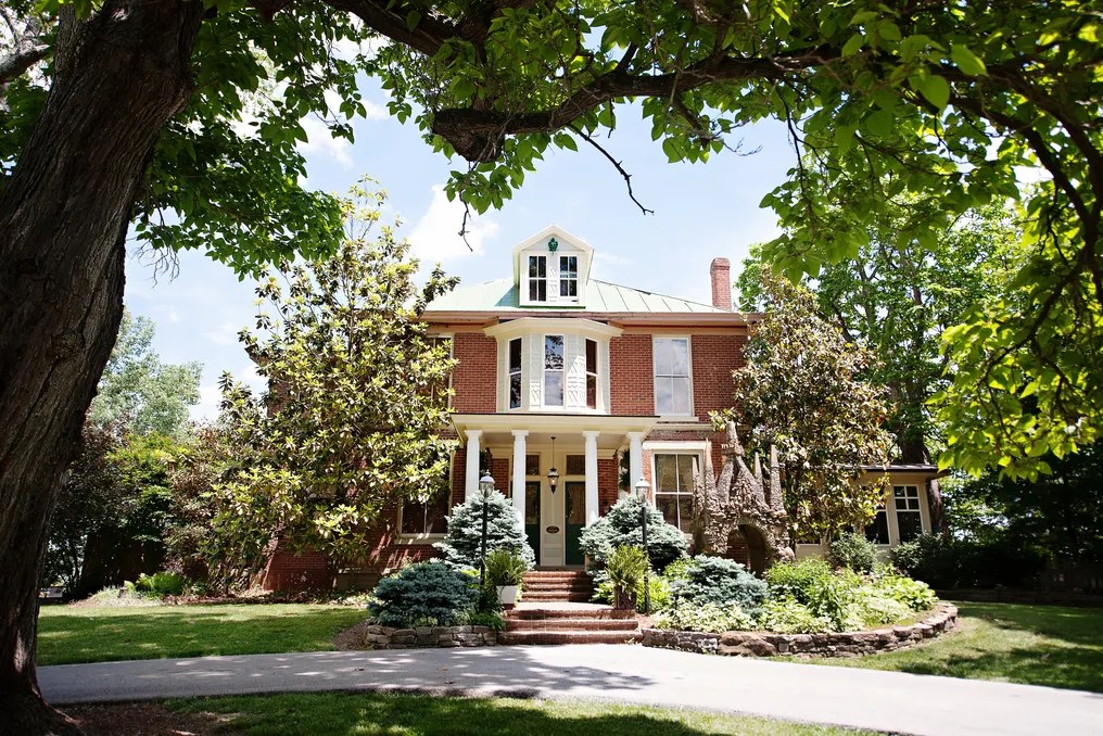 The Inn at Oneonta #134