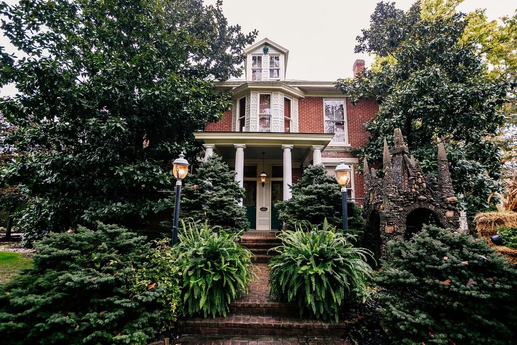 The Inn at Oneonta #206