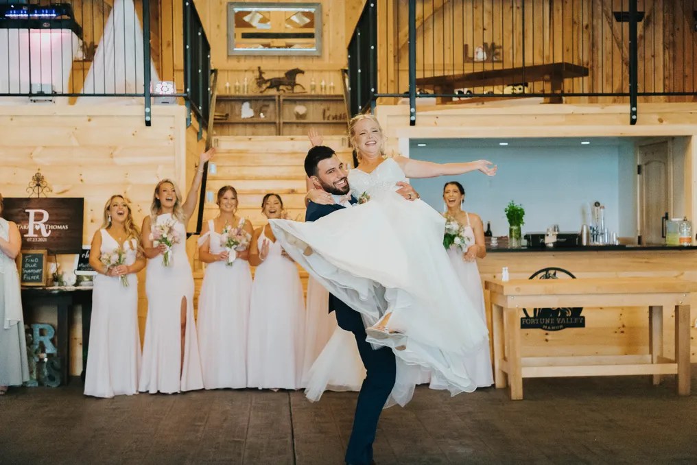 Fortune Valley Manor - Barn Venue #63
