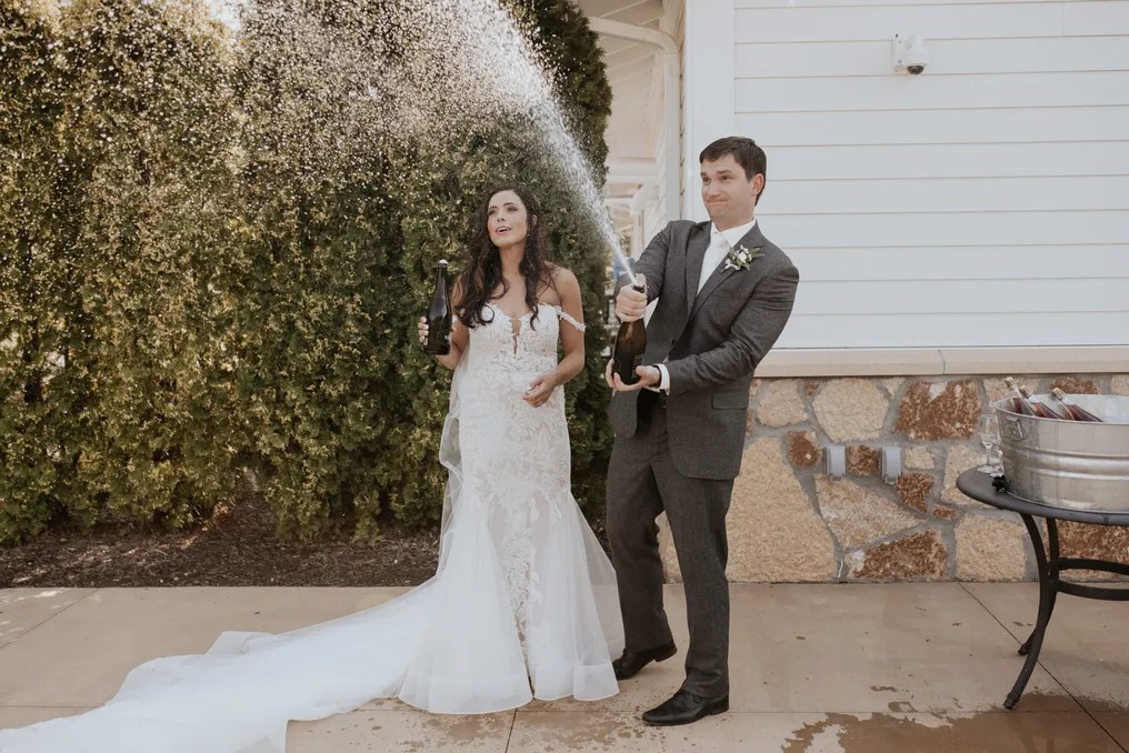 Chankaska Winery - Beautiful Outdoor Weddings All Year #48