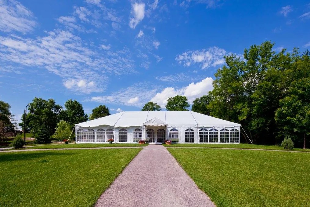 Chankaska Winery - Beautiful Outdoor Weddings All Year #58