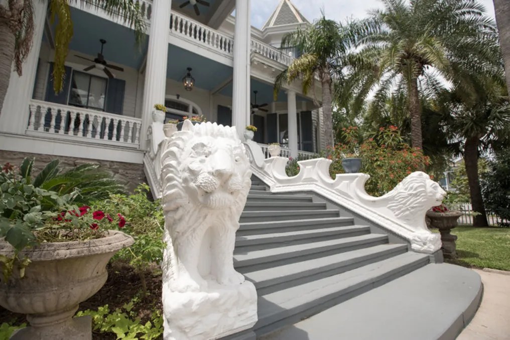 Carr Mansion #1