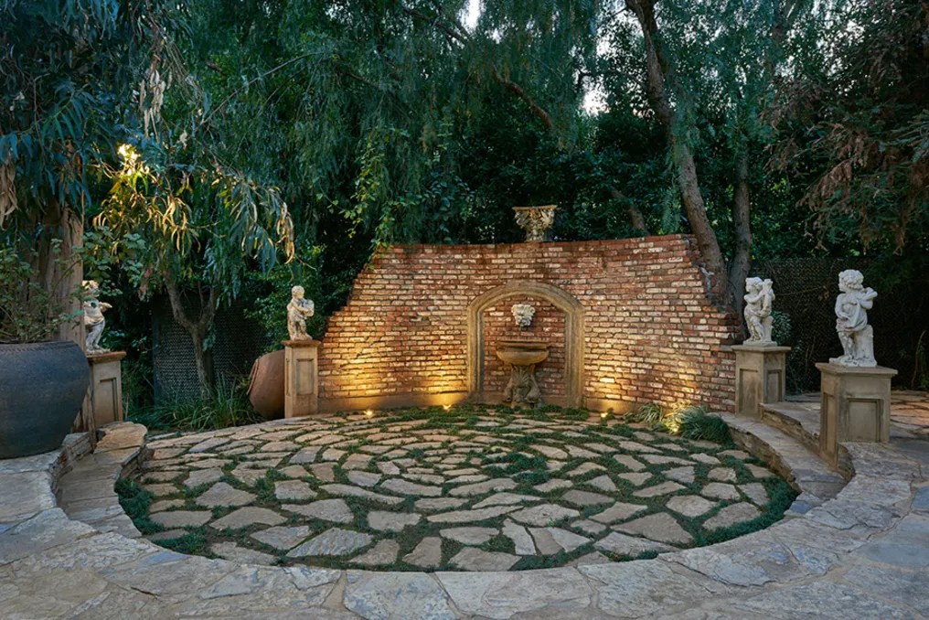 The Houdini Estate #5