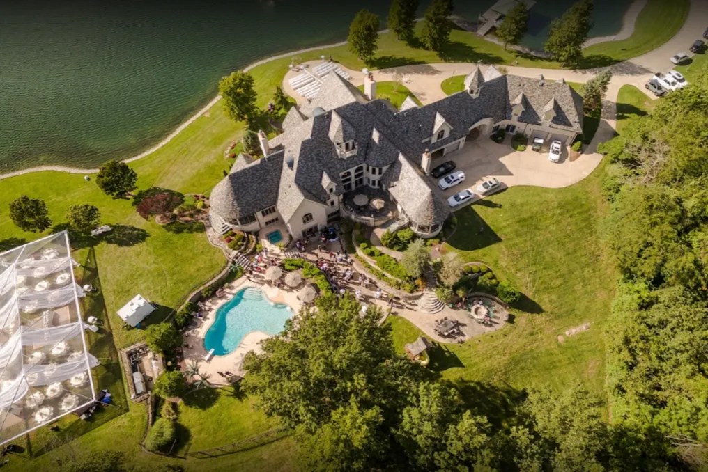Edwardsville Le Chateau #1