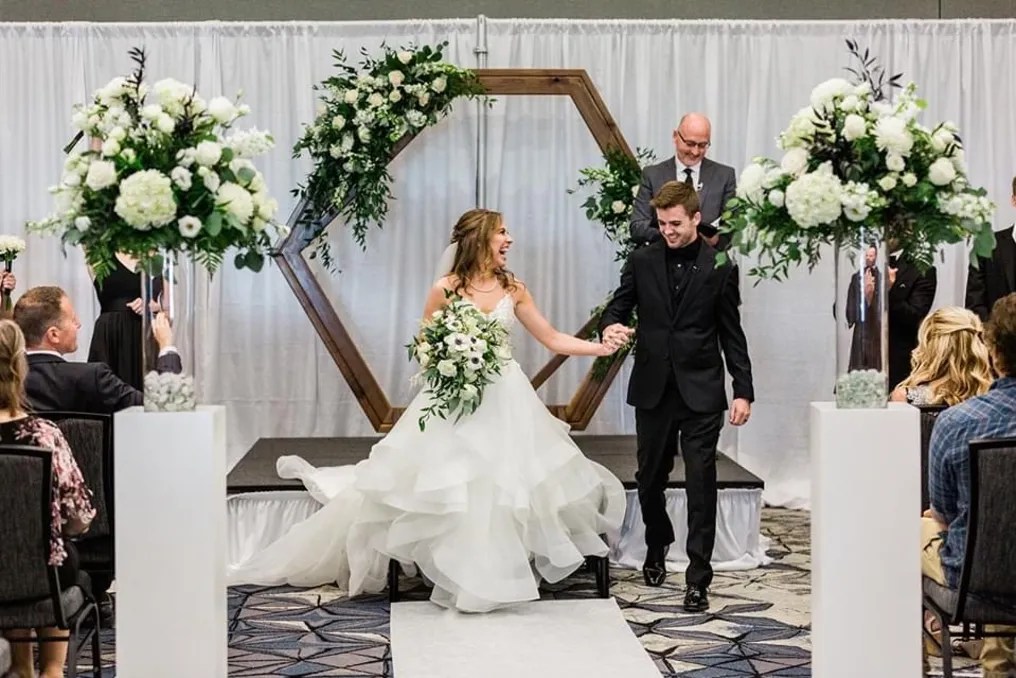 Holiday Inn & Suites - Bien Venu Event Center #15
