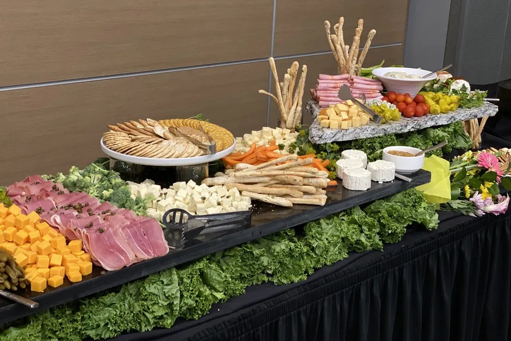Holiday Inn & Suites - Bien Venu Event Center #18