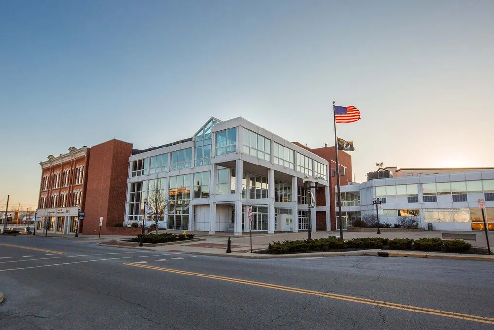 Veterans Memorial Civic & Convention Center #41