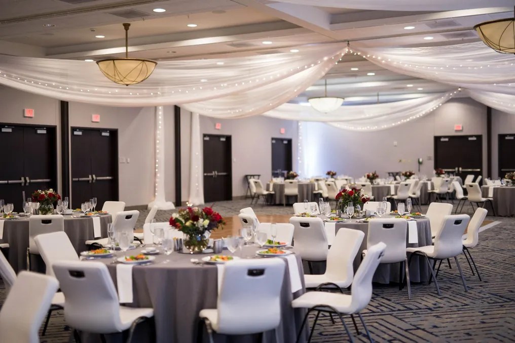 East Town Ballroom at Courtyard Minneapolis Downtown #15