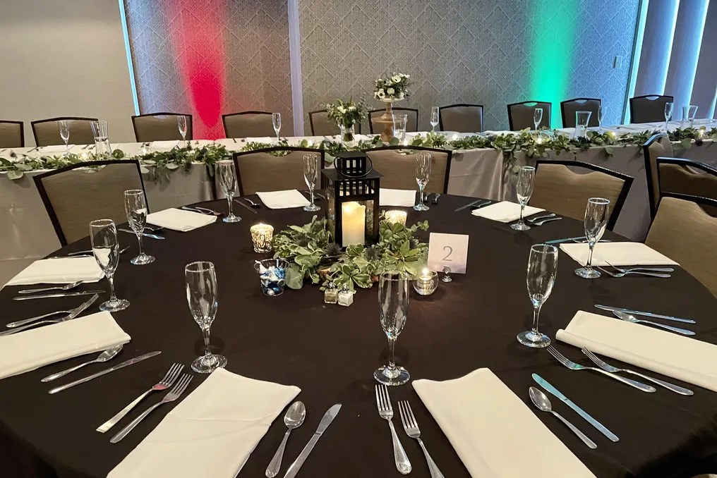 Eastland Suites Hotel & Conference Center #8
