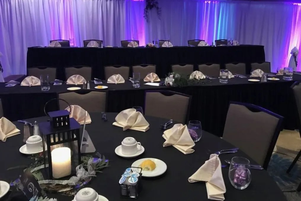 Eastland Suites Hotel & Conference Center #12