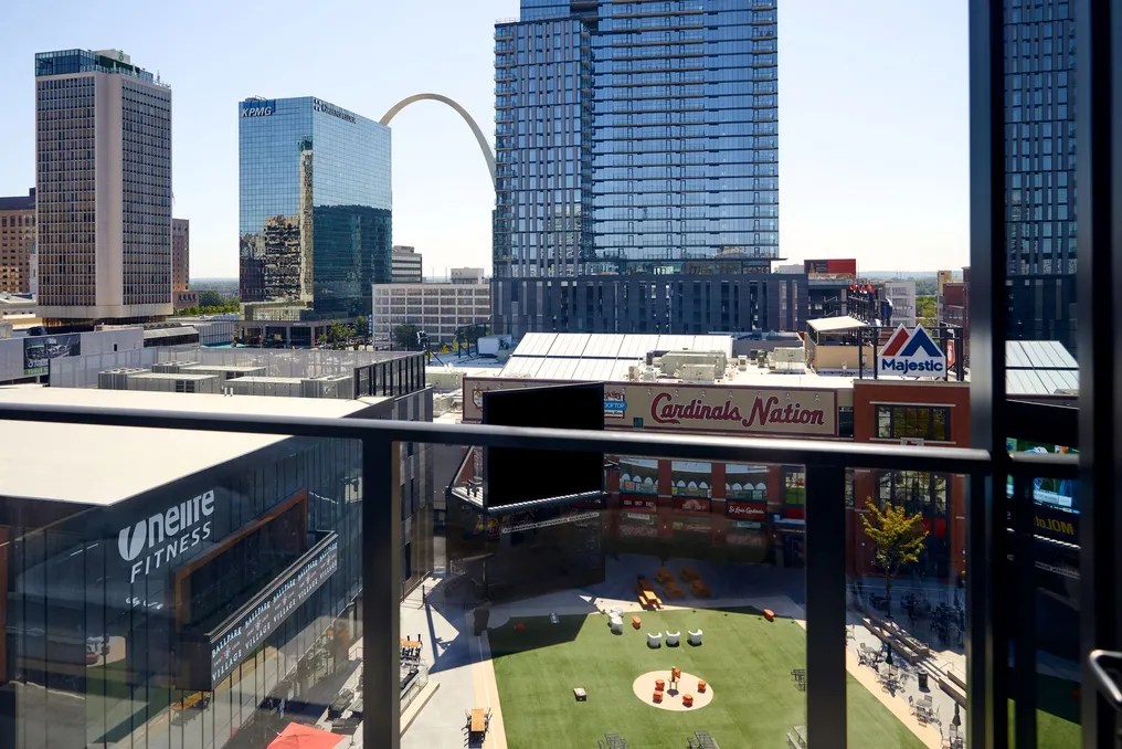 Live! by Loews St. Louis #19
