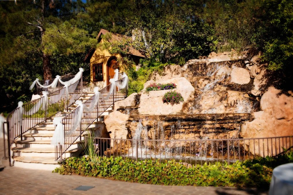 Dove Canyon Courtyard #3