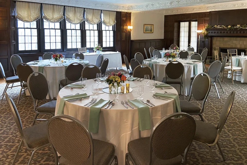 Surrey-Williamson Inn #20
