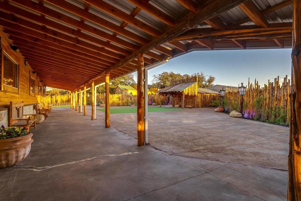 The Loft - Rustic Creek Ranch #4