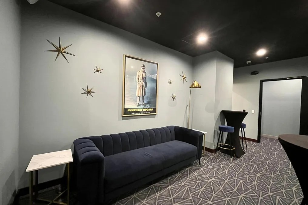 The Lyric Theater Blue Island #13