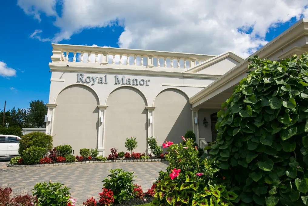 The Royal Manor #14