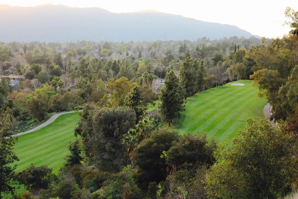 LA CANADA FLINTRIDGE COUNTRY CLUB #48