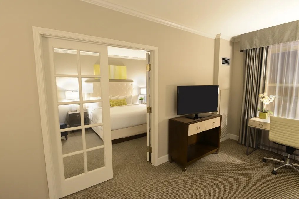 Magnolia Hotel #21