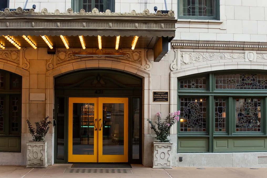 Magnolia Hotel #23
