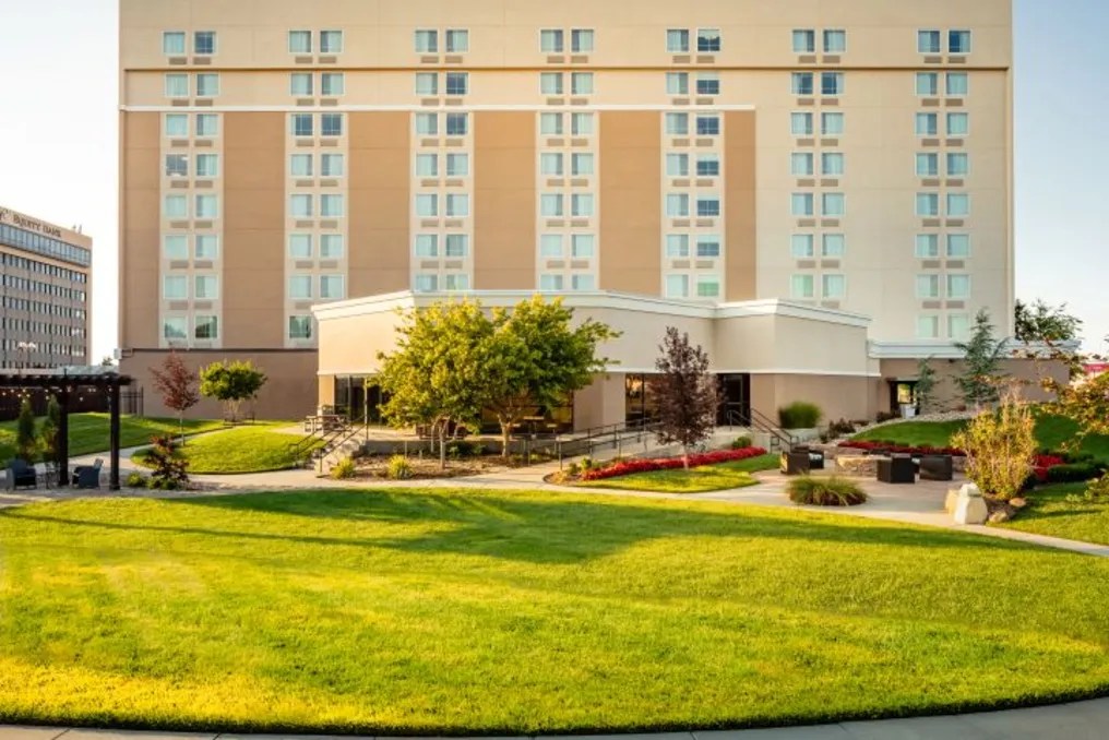Holiday Inn Wichita East I-35 #14