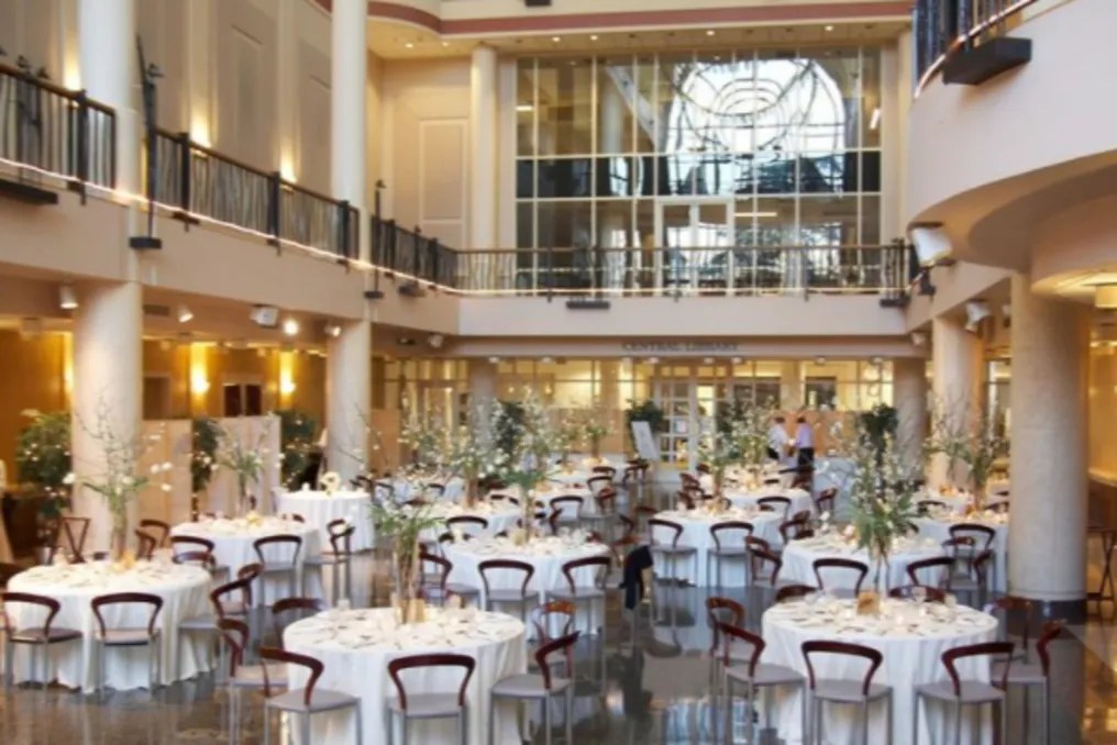 Tsakopoulos Library Galleria #4