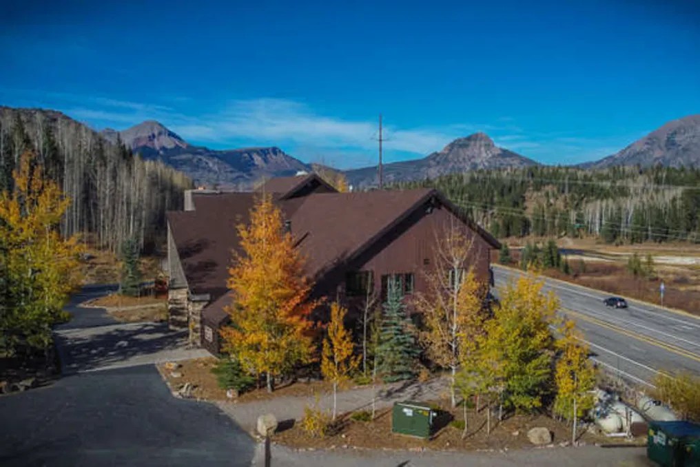 The Black Diamond Lodge #5