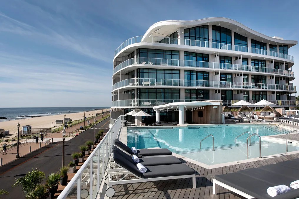 Wave Resort #11