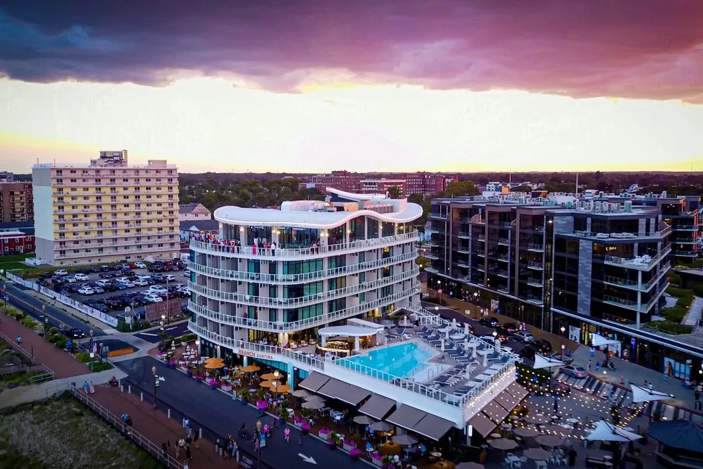 Wave Resort #16
