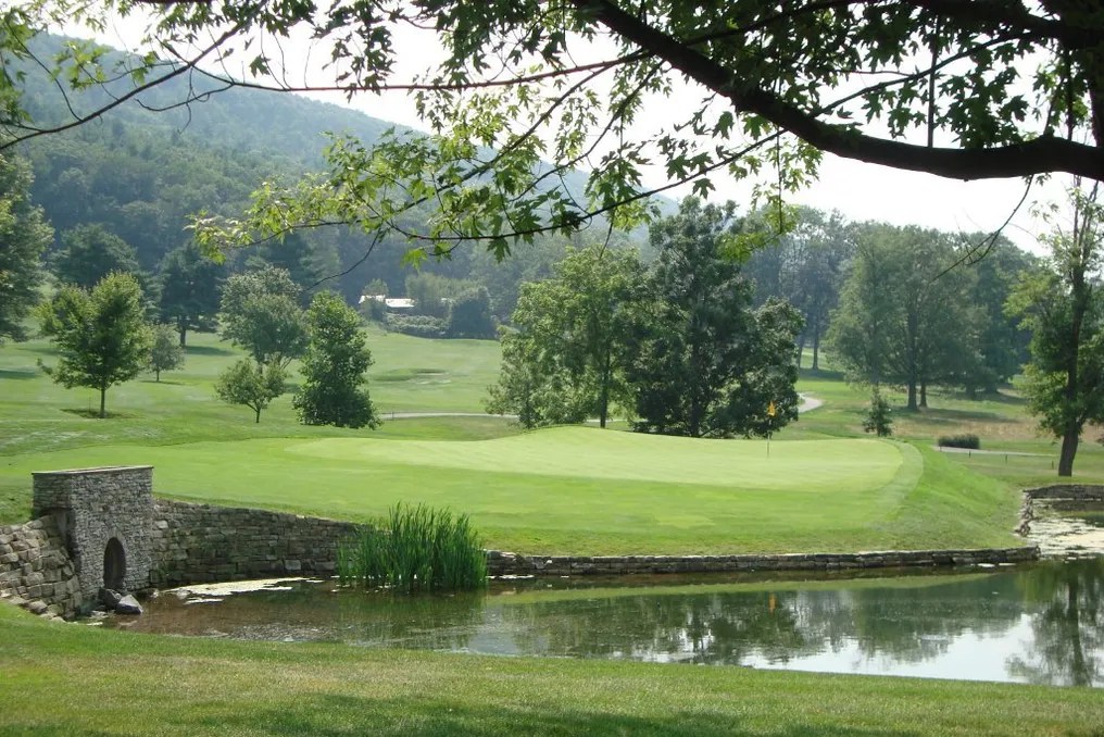 Valley Country Club #84