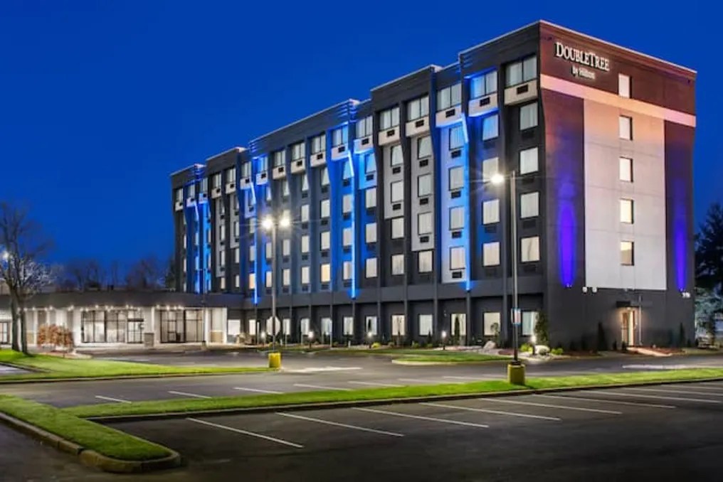 DoubleTree by Hilton Monroe Township Cranbury #15