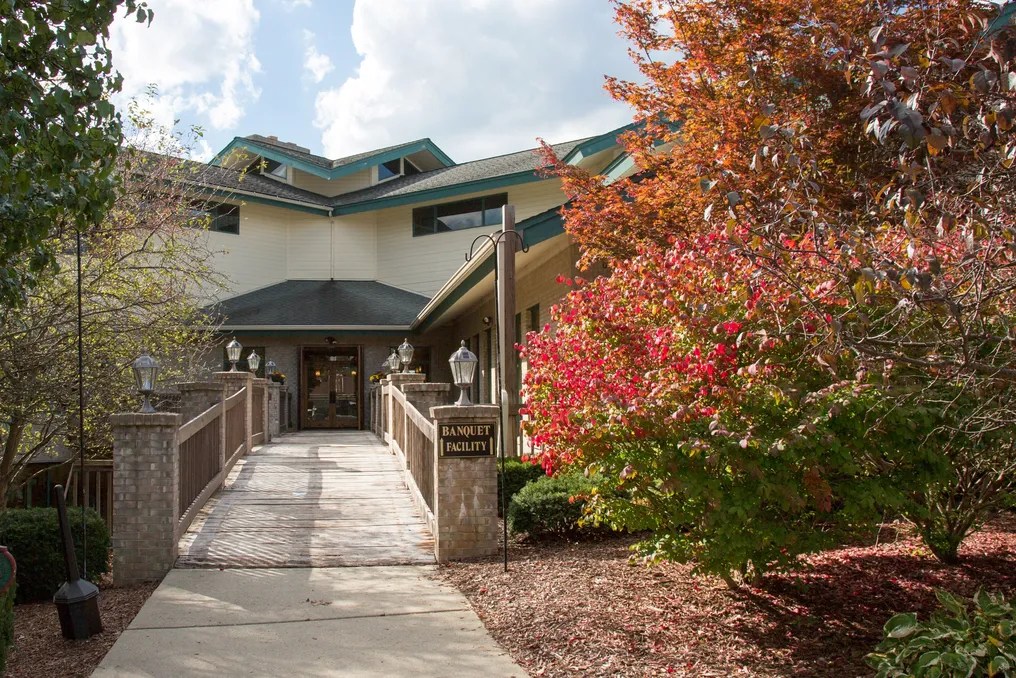 Whispering Pines Golf Club & Banquet Center #19