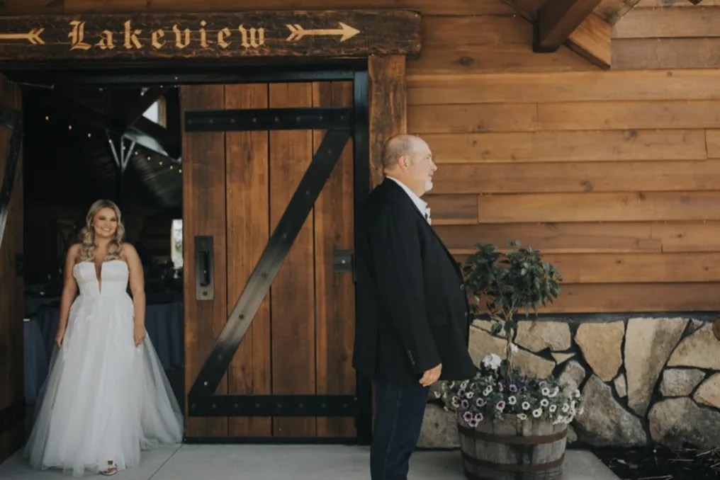 Lakeview Barn & Lodge #15