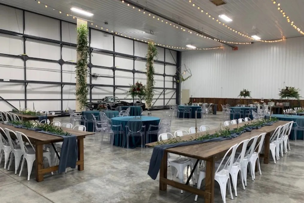 Hensley Creek Hangar #25