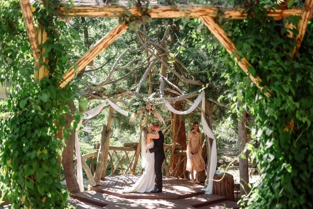 Arrowhead Pine Rose Cabins Weddings #12