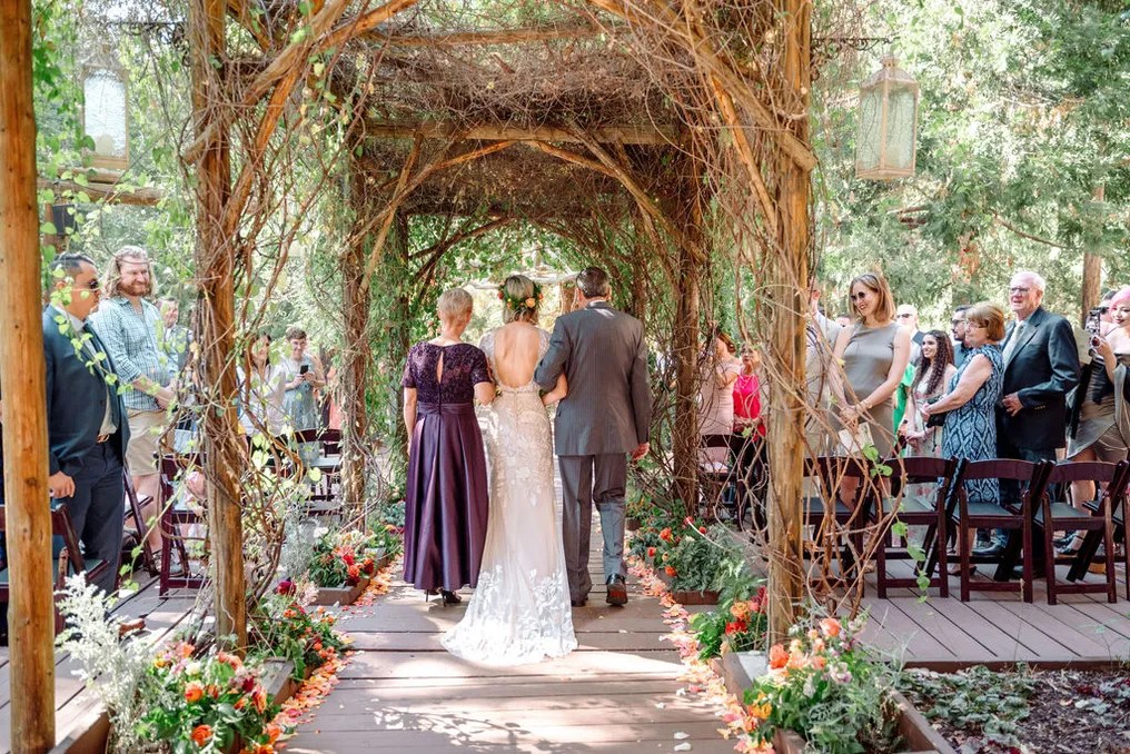Arrowhead Pine Rose Cabins Weddings #17